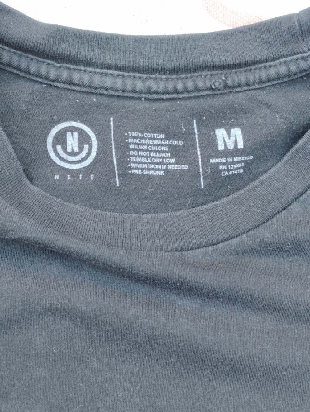 Neff Mushroom Graphic Tshirt Medium - Picture 7 of 13